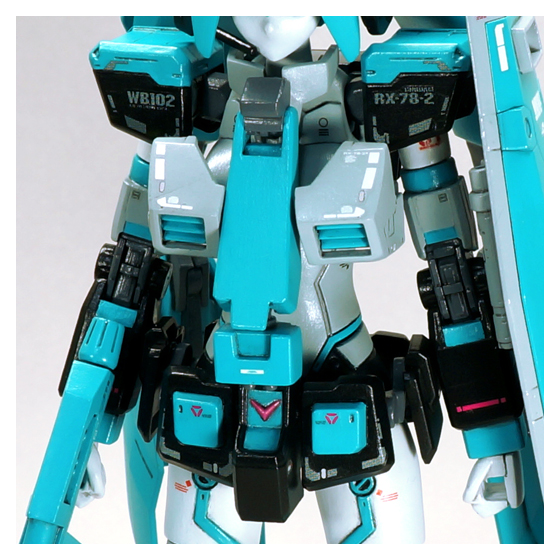 MSドール ミク RX-78-2 ガンダム ver. 胴体/腕部 説明用画像(前)